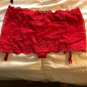 Victoria’s Secret garter